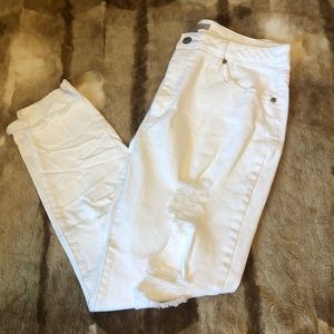 Wonderly Womens White Distressed Jeans Size 31 EUC
